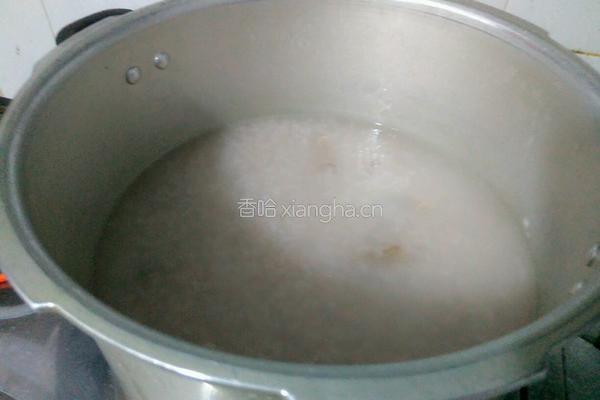 咸骨粥的做法图解5