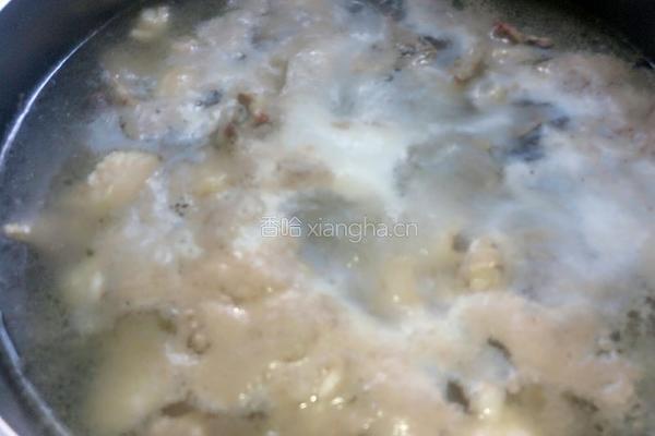 鸡骨架炖土豆的做法图解3