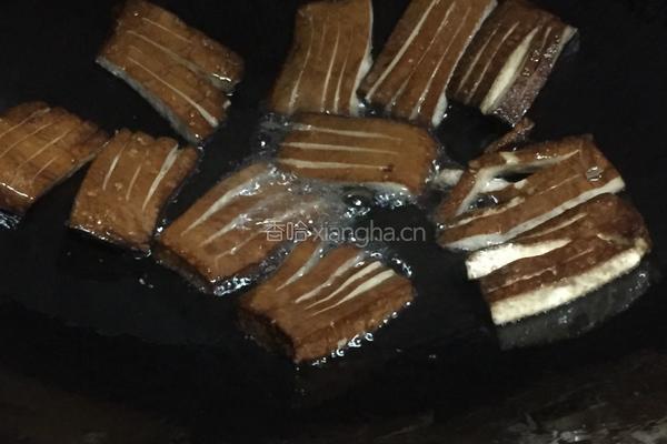 自制麻辣卤豆干的做法图解3