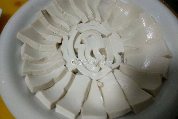 咸蛋豆腐的做法图解3