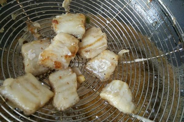 糖醋浇汁鱼的做法图解4
