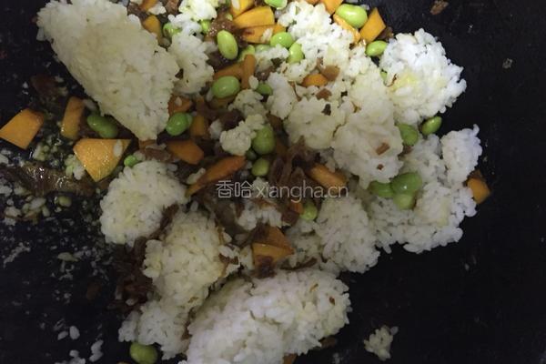 番茄酱炒饭的做法图解6