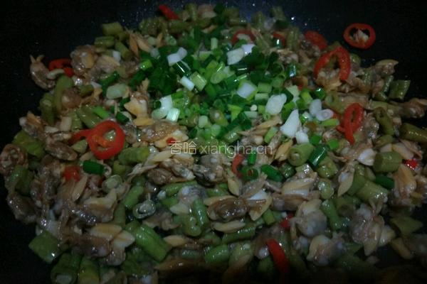 蚬肉炒豆角的做法图解10