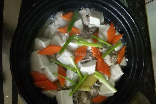 排骨炖豆腐的做法图解7