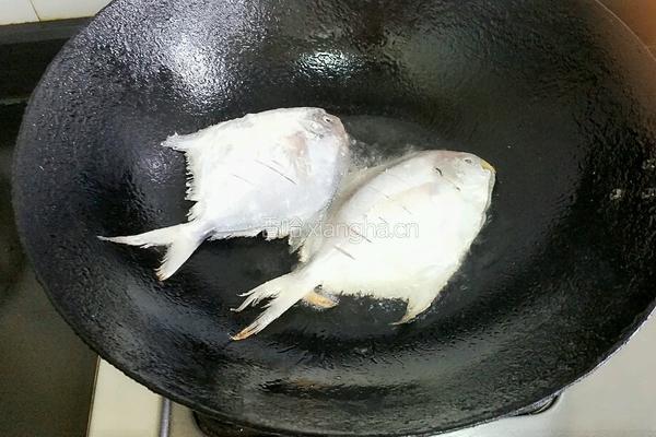 家常红烧鳊鱼的做法图解3