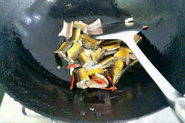 爆炒鳝鱼的做法图解5