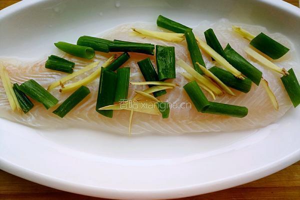 香煎龙利鱼的做法图解2