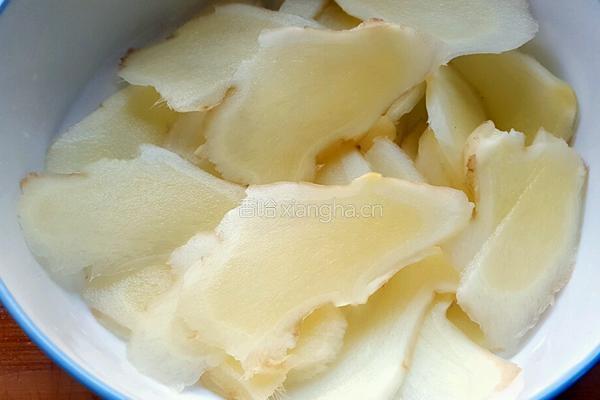 鲜姜炒肉丝的做法图解1