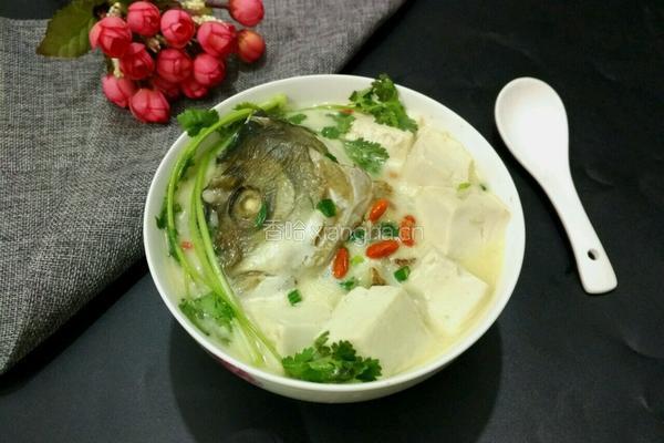 鱼头豆腐汤的做法图解8