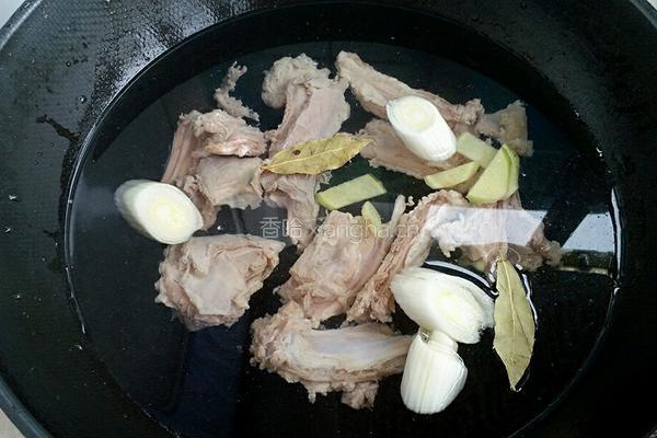 羊排冬瓜汤的做法图解3
