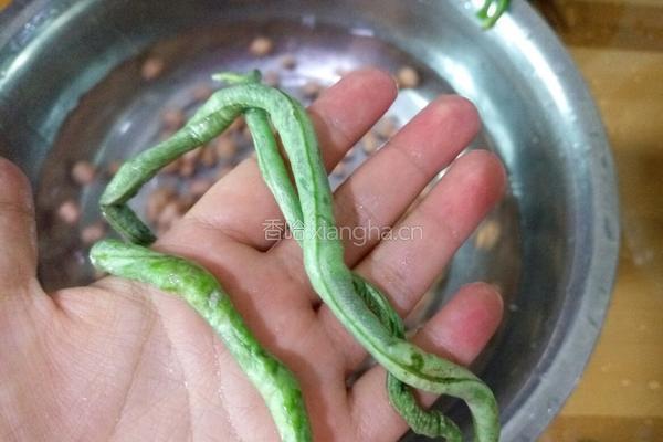 东北烀咸菜的做法图解1
