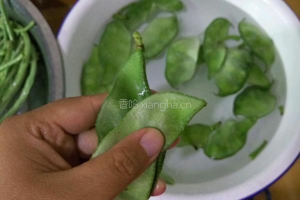 东北烀咸菜的做法图解3