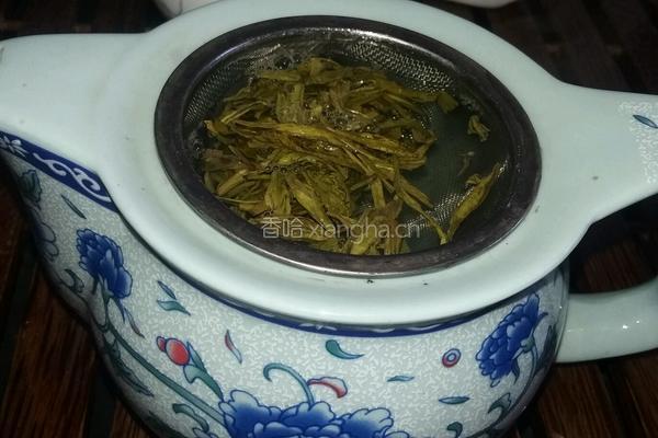 蜂蜜绿茶的做法图解2