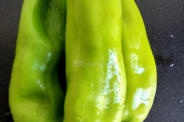 虎皮镶肉尖椒的做法图解1