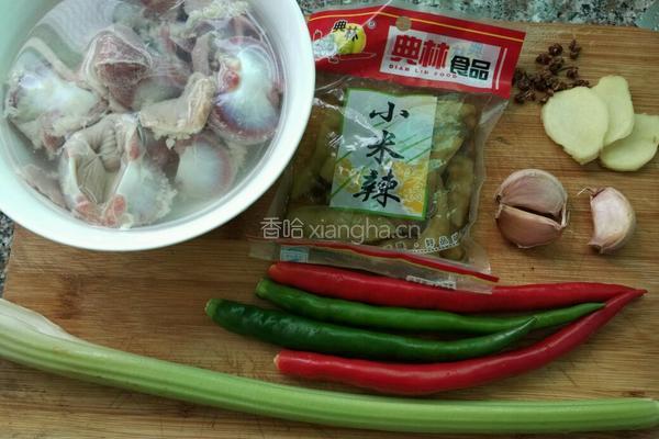 爆炒鸡胗的做法图解1
