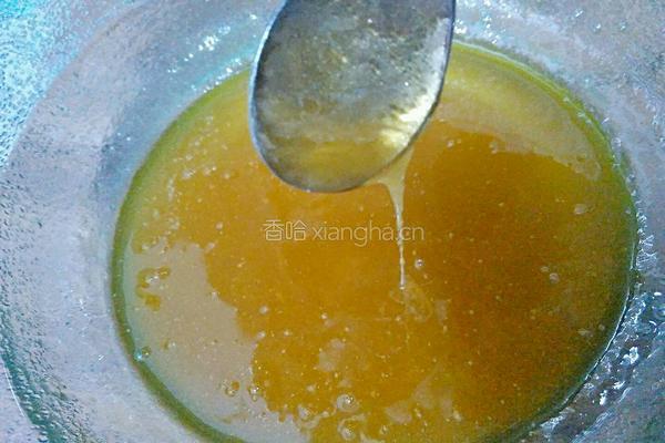 广式豆沙蛋黄月饼的做法图解7