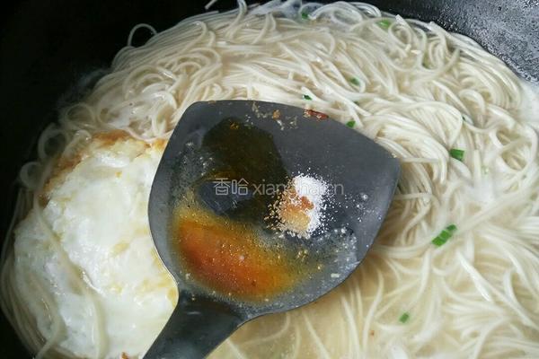 葱花鸡蛋面的做法图解7