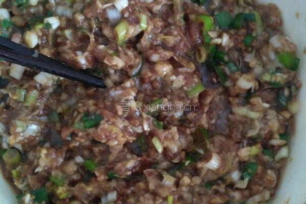 紫薯猪肉大葱饺子(紫薯皮)的做法图解1