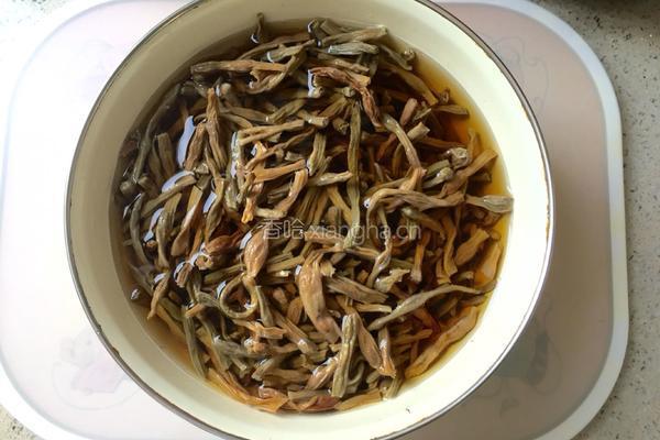 素炒干豆角的做法图解1