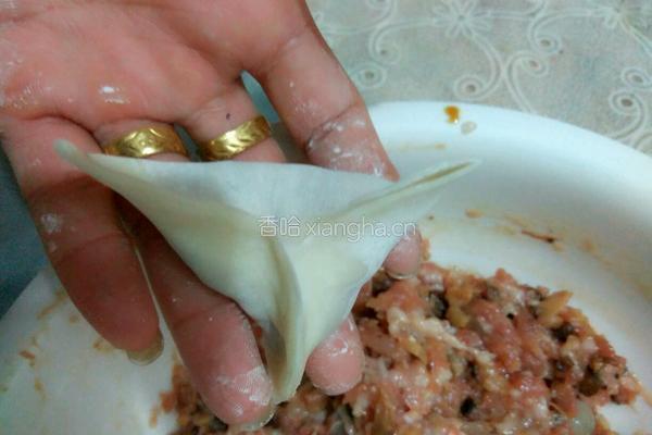 香菇猪肉馅饺子的做法图解8
