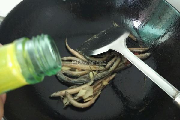 泥鳅豆腐汤的做法图解4