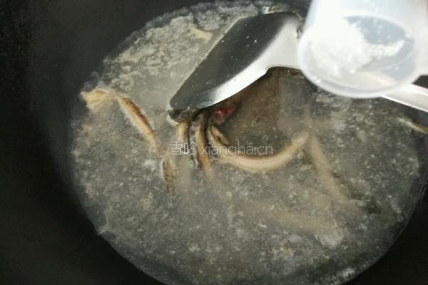 泥鳅豆腐汤的做法图解5