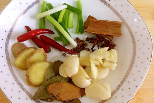西红柿土豆炖牛肉的做法图解3
