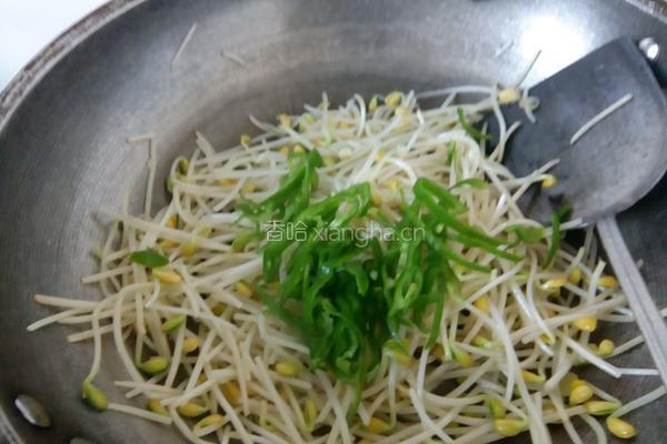 素炒辣味黄豆芽的做法图解6