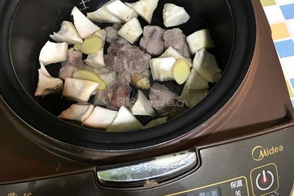 榴莲壳煲排骨汤的做法图解5