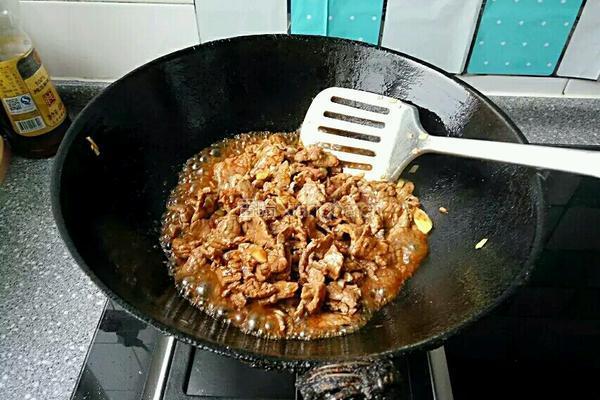 牛肉盖浇饭的做法图解6