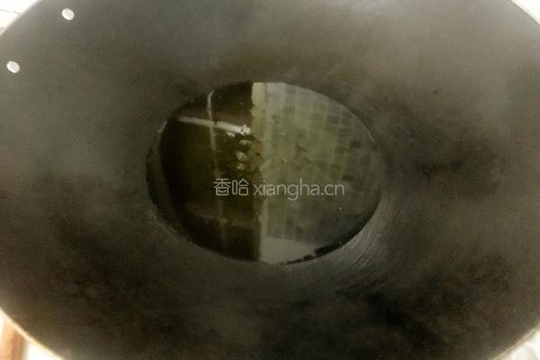 酥炸蚕豆瓣的做法图解3