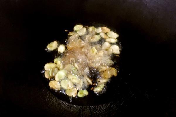 酥炸蚕豆瓣的做法图解6