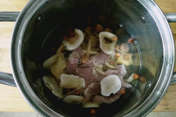 无花果瘦肉汤的做法图解3