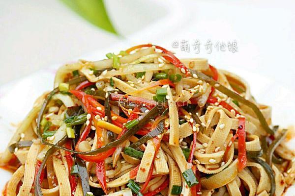 凉拌三丝（拌千张豆皮）的做法图解1