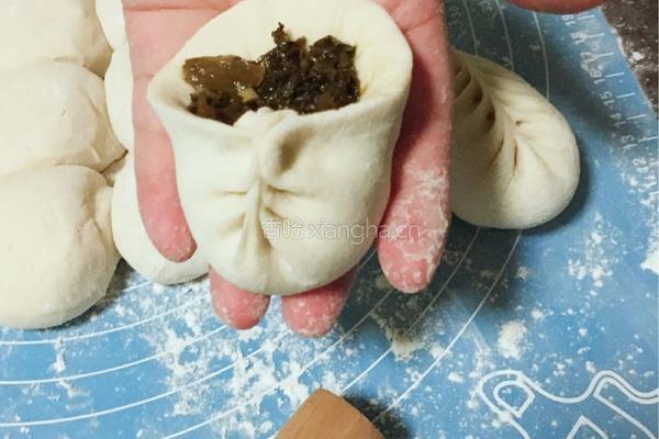 雪菜素包子的做法图解5