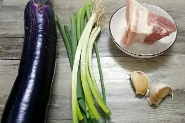 软烧茄子的做法图解1
