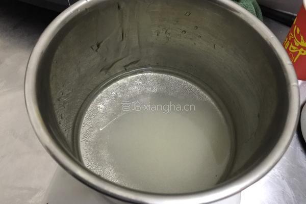 拔丝葡萄的做法图解1