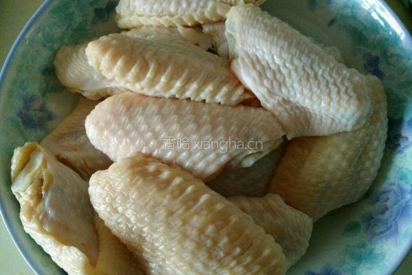 三杯鸡翅的做法图解1