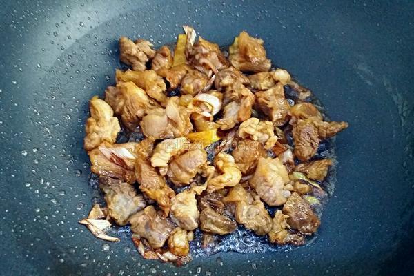 土豆炖牛腩的做法图解5
