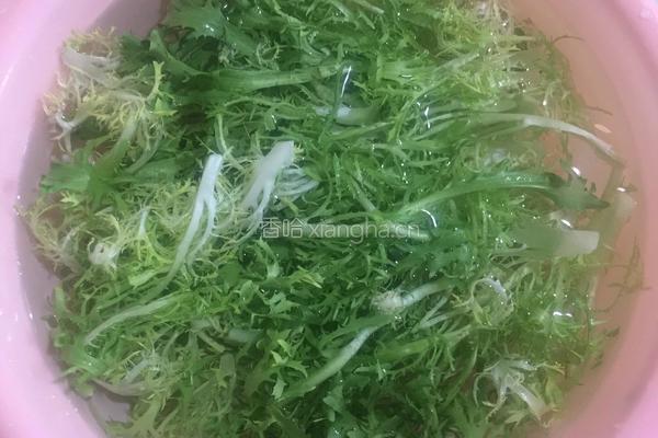 牛油果蔬菜沙拉的做法图解1