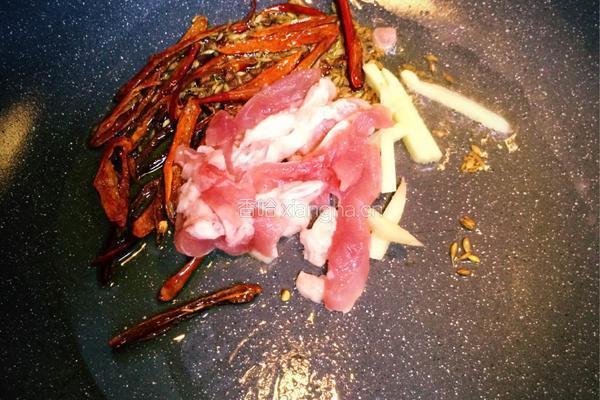 腊肠炖干豆角的做法图解9