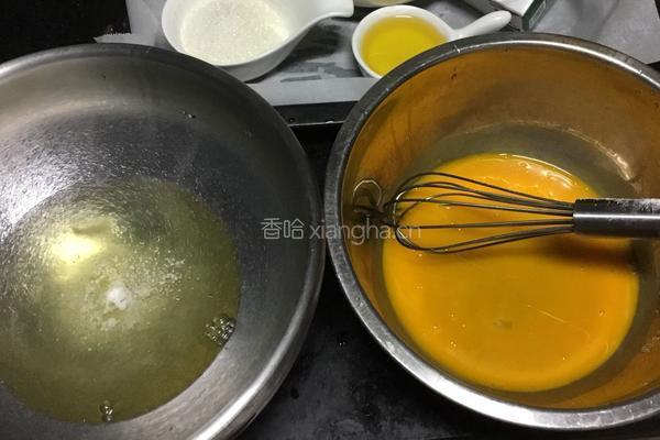 原味蛋糕卷的做法图解1