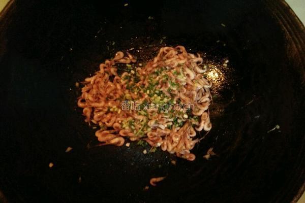 香葱爆小虾的做法图解8