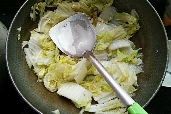 泡椒白菜的做法图解5