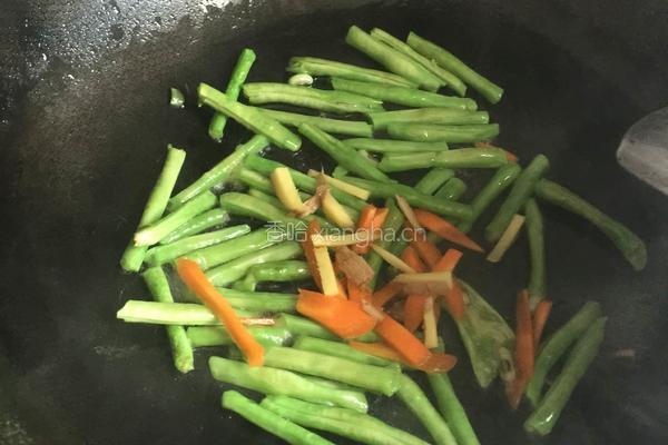 茄子烧豆角的做法图解6