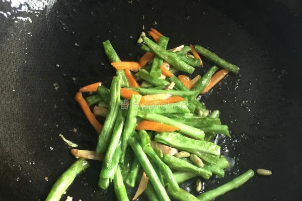 茄子烧豆角的做法图解8