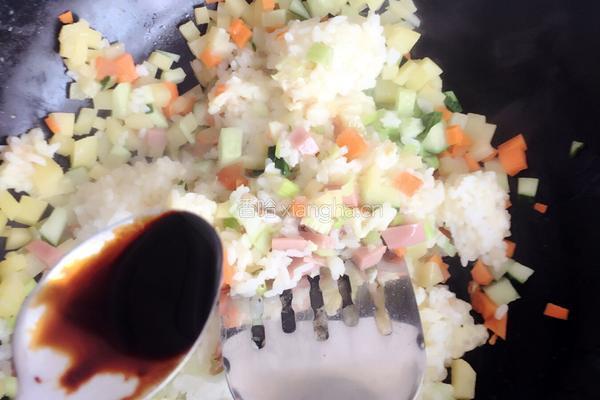 土豆炒饭的做法图解8