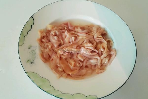 鸭肠炒饭的做法图解1