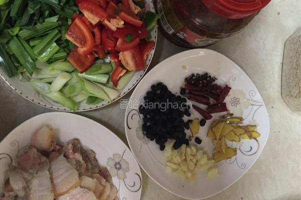 豆豉回锅肉的做法图解1