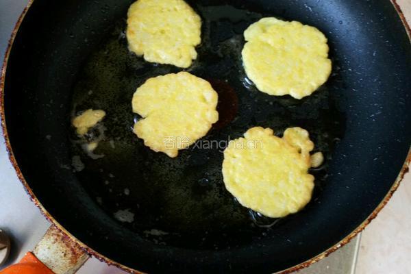 米饭鸡蛋饼的做法图解4